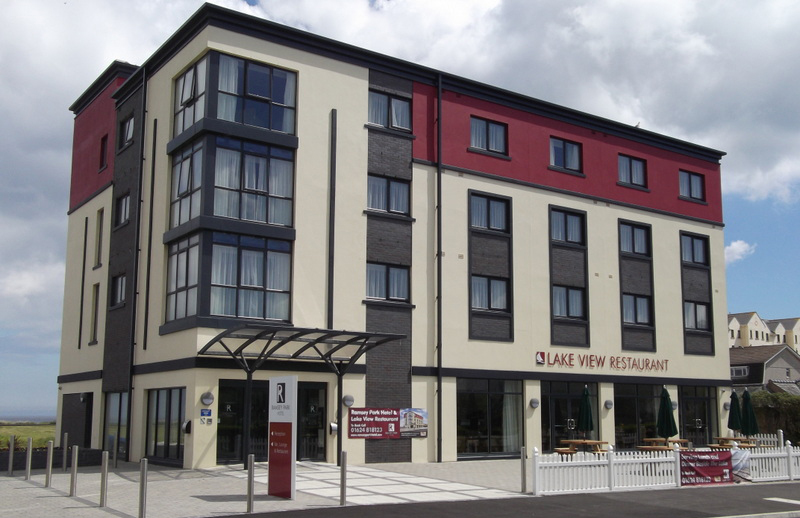 Aluminium Ground Floor Screens and Doors